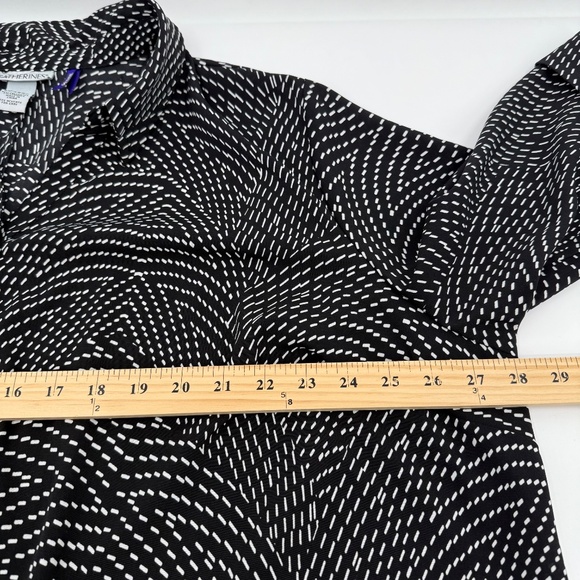 Catherines Top Women 3X Petite Black White Roll Tab Sleeves Button Up Office - Picture 9 of 11